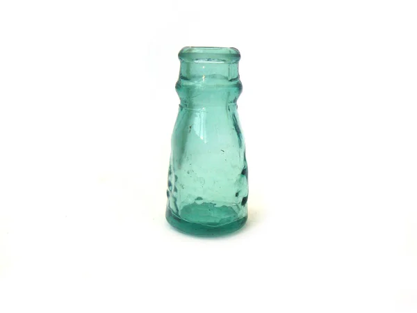 Kleine fles, kleine Vintage glazen fles, kleine glazen vaas gemaakt van blauw glas, blauwe vaas gemaakt van glas, big-bellied fles, decoratief glas — Stockfoto