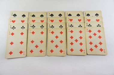 Vintage oyun kartları, oyun kartları, dört kart uygun, kumar kulübü, masa oyunu, vintage resimleri, ace, joker, beyaz arka plan, yakın çekim, birçok oyun kağıtları, deck kartları, Sovyet vintage, SSCB, sap kafası stok görüntü, Nostalgishop, Nostalgishop IMAG