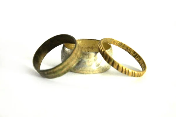 Három Vintage Gyűrűk Három Gyűrűk Régi Gyűrűk Antik Gyűrűk Különböző — Stock Fotó