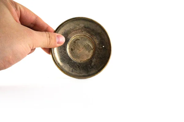Plaka el, el, el, el, antika gümüş tabak, vintage plaka, gümüş tabak, daire içinde tepsi uçan daire, gri, gümüş beyaz, yakın çekim, beyaz arka plan, sap kafası stok görüntü, Nostalgishop çelik