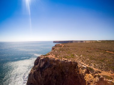 Kayalıklarla Beliche Beach, Saint Vincent Cape, Portekiz