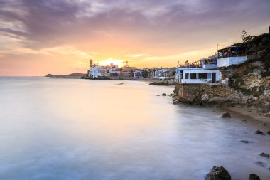 Güzel şehir Sitges gün batımında, İspanya