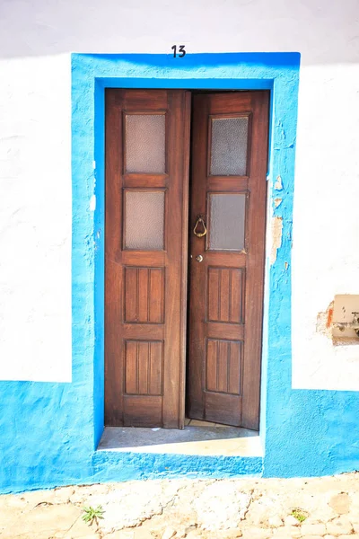 Portes colorées au Portugal — Photo