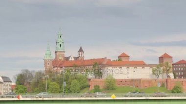Wawel royal castle, Polonya ile Krakow cityscape