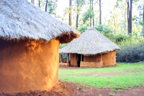 Pueblo tradicional y tribal de Kenia —  Fotos de Stock