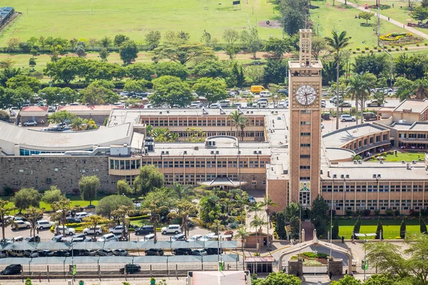 Kenya Parliament Buildings in the city center of Nairobi. — Stock Photo, Image