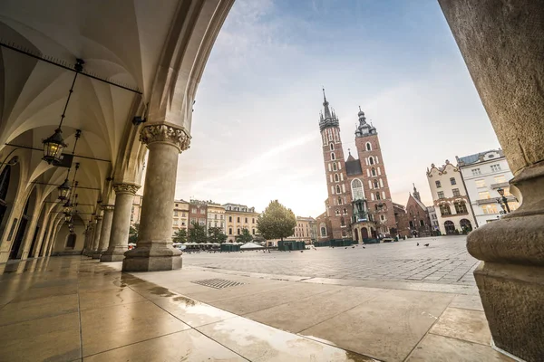 Markt plein van Krakow, Polen, Europa — Stockfoto