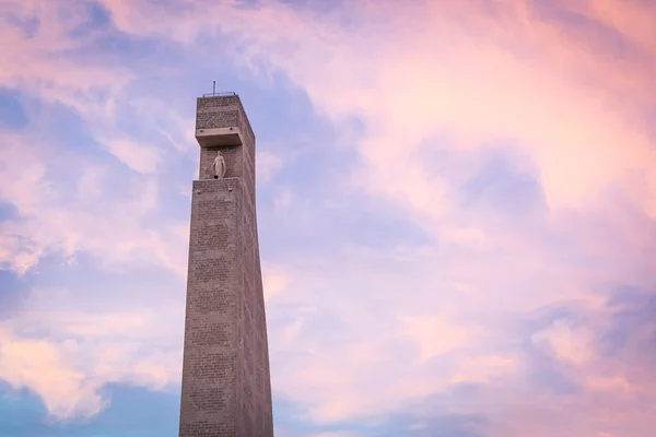 Denkmal für den Matrosen von Italien, Brindisi. — Stockfoto