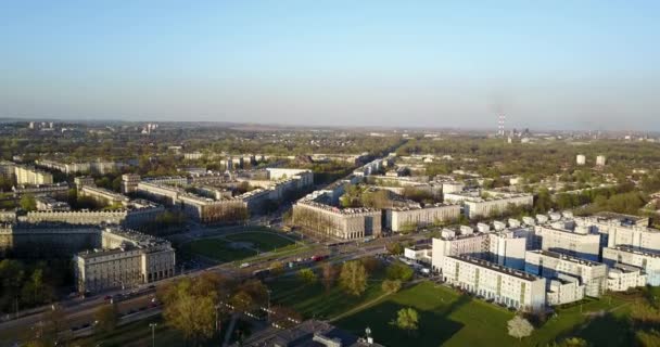 Nowa Huta - arquitectura socrealista en Cracovia, Polonia — Vídeo de stock