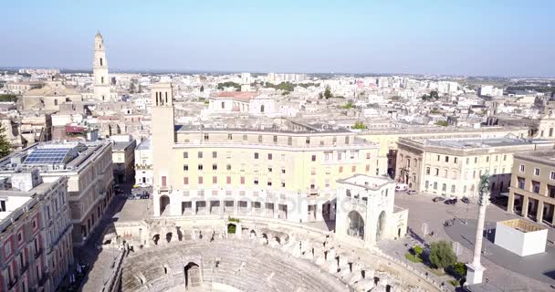 Lecce, İtalya'nın tarihi kent merkezi — Stok video