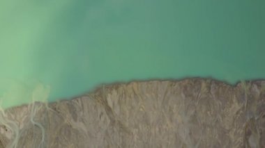 Banff Ulusal Parkı, Alberta Kanada Peyto göle akan dere