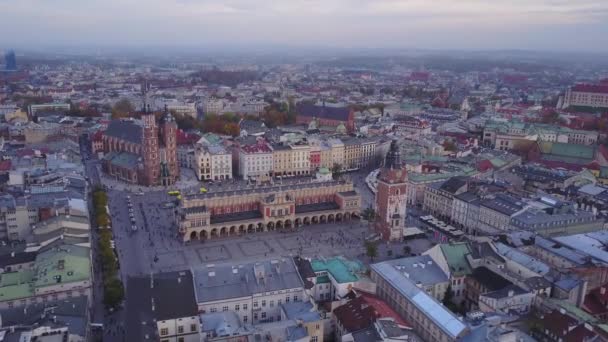 Veduta aerea della storica piazza del mercato di Cracovia, Polonia — Video Stock