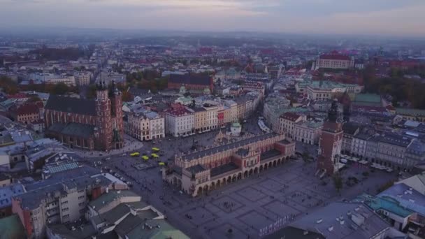 Vista aérea de la histórica plaza del mercado de Cracovia, Polonia — Vídeos de Stock