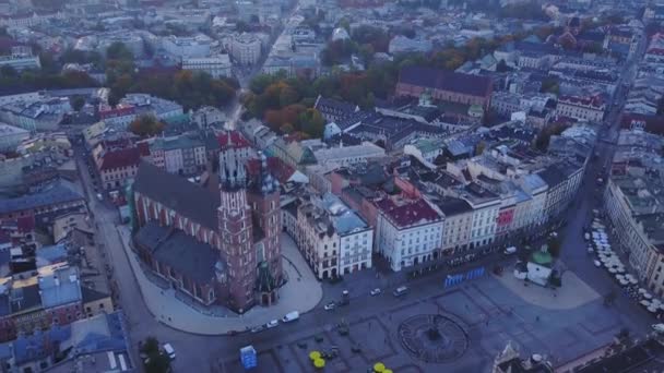 A légi felvétel a Krakkó történelmi piactértől, Lengyelország — Stock videók