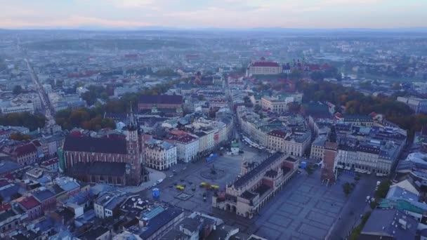 Veduta aerea della storica piazza del mercato di Cracovia, Polonia — Video Stock