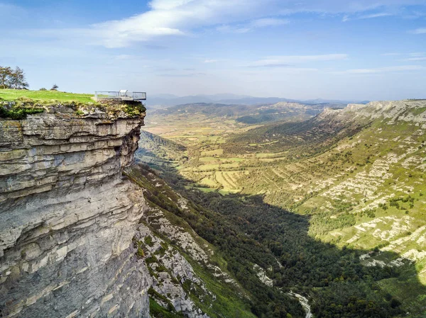 Delika Canyon a folyó Nervion, Alava, Spanyolország — Stock Fotó