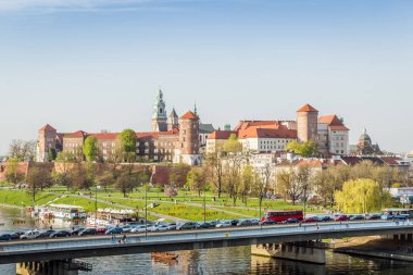 Güzel Krakow, Polonya kalbinde yer alan Wawel Kalesi