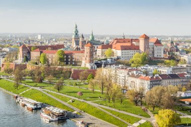 Güzel Krakow, Polonya kalbinde yer alan Wawel Kalesi