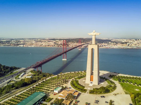 Jezus Christus monument in Lissabon, portugal — Stockfoto
