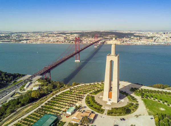 Monumento a Jesucristo en Lisboa, Portugal —  Fotos de Stock