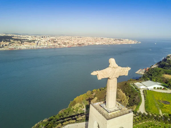 Monumento a Jesucristo en Lisboa, Portugal —  Fotos de Stock