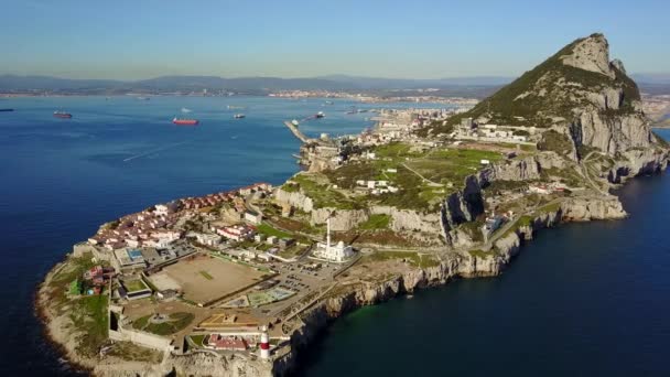著名直布罗陀的鸟瞰 大不列颠及北爱尔兰联合王国 伊比利亚半岛 — 图库视频影像