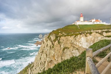 Cape Roca, Sintra - Cascais doğal uçurumlarda deniz feneri 