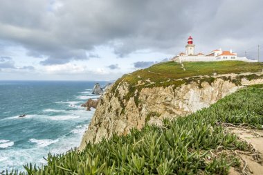 Cape Roca, Sintra - Cascais doğal uçurumlarda deniz feneri 
