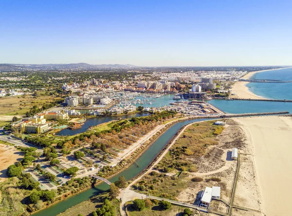 Vista aérea de la lujosa y turística Vilamoura, Algarve, Portu — Foto de Stock