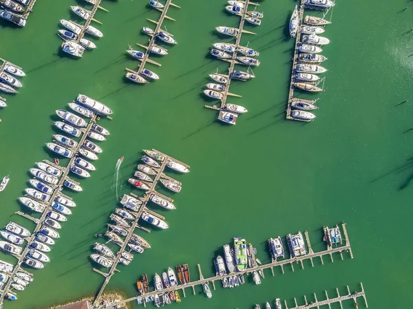 Вид с воздуха на роскошный и туристический Виламоура, Алгарве, Порту — стоковое фото