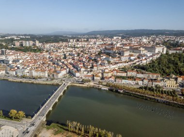 Portekiz 'in tarihi Coimbra kentinin havadan görünüşü
