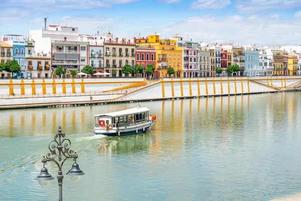 Båtkryssning Guadalquivir Floden Centrum Sevilla Andalusien Spanien — Stockfoto