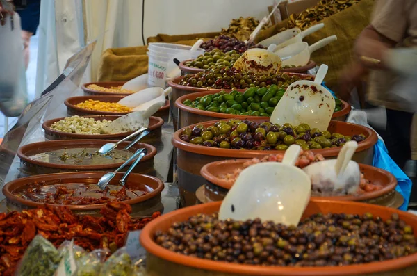 Assortment of olives on market Italy — Stock Photo, Image