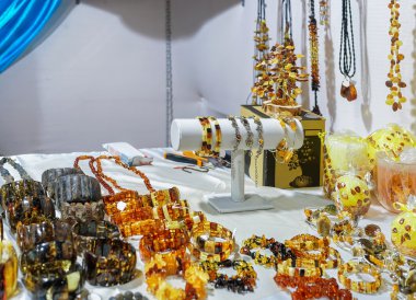 Amber Mücevherat Vilnius Noel pazarında