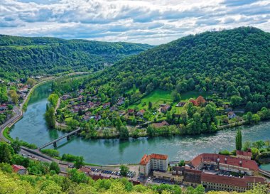Besancon France Bourgogne Franche Comte bölgede havadan görünümü