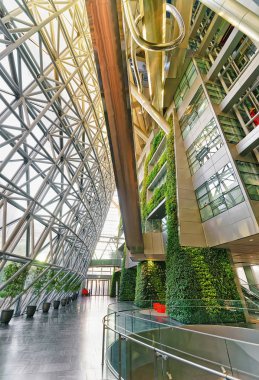 Asansör ve duvar, Modern Seoul City Hall Taepyeongno içinde