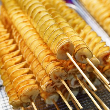 Kızarmış patates cipsi Myeongdong street Market Seul