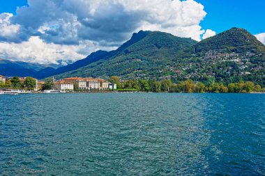 Lake Lugano ve Ticino İsviçre dağlarında