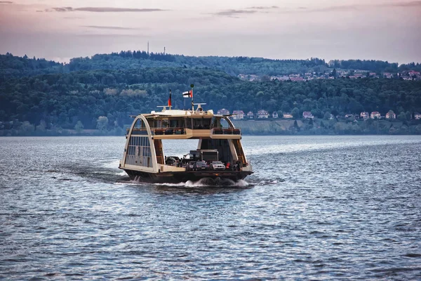 Voiture ferry sur le lac de Constance de Baden Wurttemberg — Photo