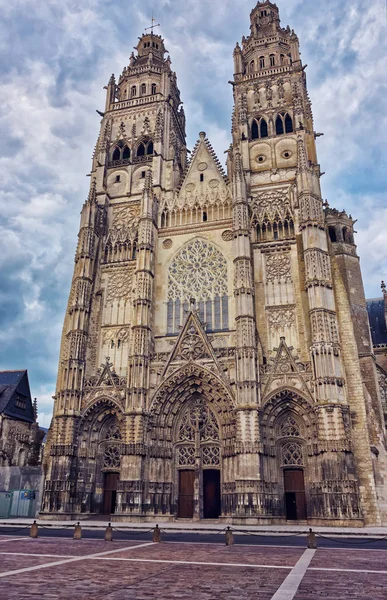 Catedral em Tours in Indre et Loir at Loire Valley — Fotografia de Stock