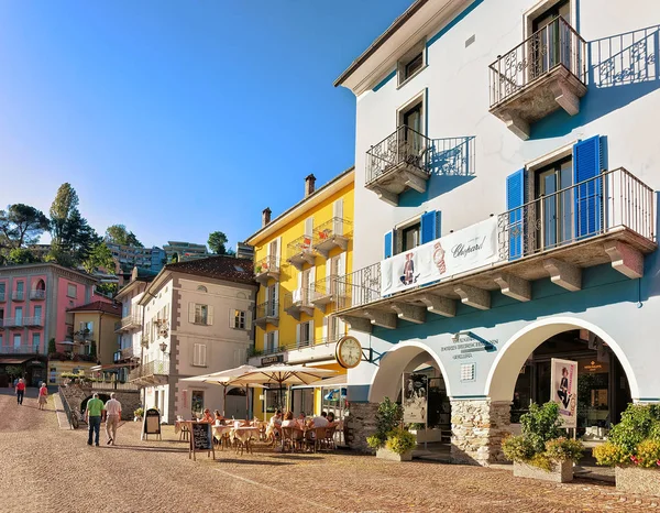 Готелі та ресторани в місті Ascona Тічіно-Швейцарія — стокове фото