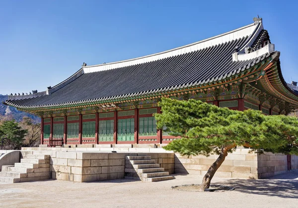 Königsquartier im gyeongbokgung-Palast in Seoul — Stockfoto