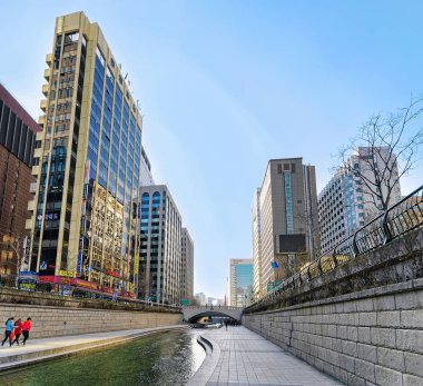 Mojeongyo köprü ve Cheonggyecheon genel rekreasyon geçit Seul