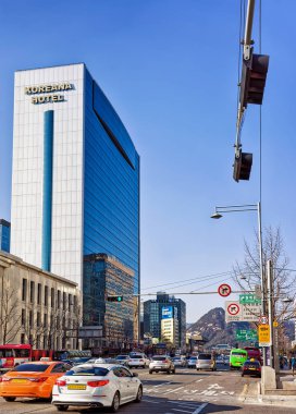 Seul Jung İlçesi'nde kadar araba trafik