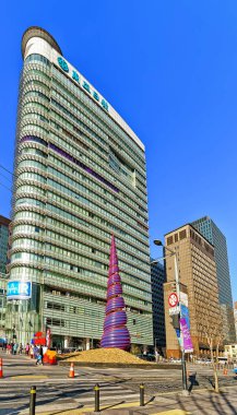 Bahar şekil Cheonggyecheon akışı ve Cheonggye Plaza Seul