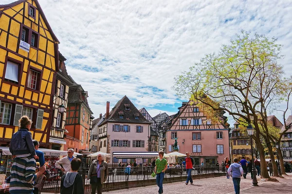 Centro da cidade velha em Colmar na Alsácia, na França — Fotografia de Stock
