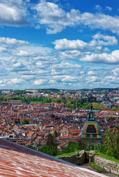 Régi Besancon városközpontjában Bourgogne Franche Comte Franciaország — Stock Fotó