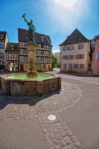 Fuente de Schwendi en Colmar en Alsacia Francia — Foto de Stock