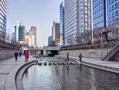 Kent Parkı'nda Cheonggyecheon genel geçit Seul