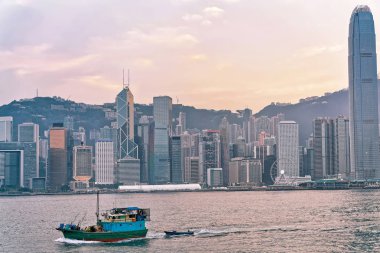 Su tekne, Victoria Harbor, Hong Kong